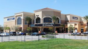 Cinepolis-pico-river